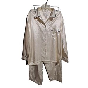 Willow Blossom White Womens Plus‎ Size XL 2pc Pajama Set Collar Button Down